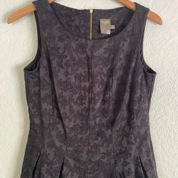 Taylor Jacquard Floral Fit Flare Black Dress Size 6 - Picture 1 of 4